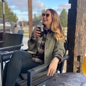 Meet your Posher, Elizabeth